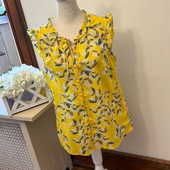 Old Navy yellow floral sleeveless button front blouse Size M New - Picture 1 of 11